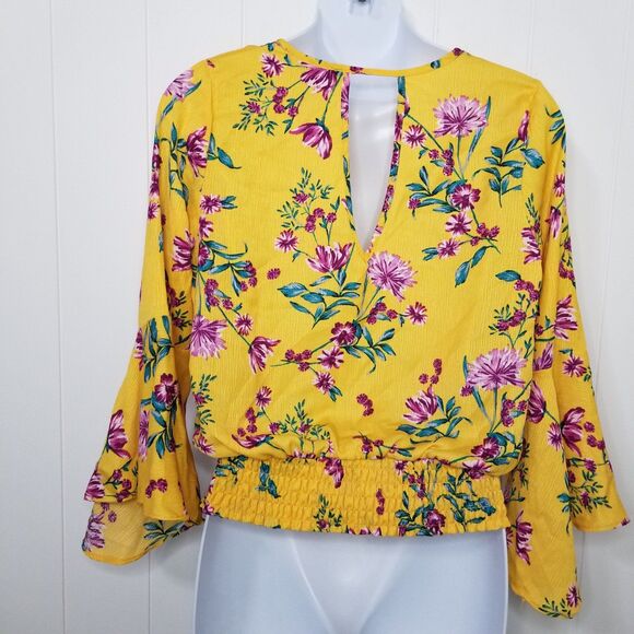 Women's Floral Smocked Yellow Top Size Medium Ruffled Sleeves - Picture 5 of 9